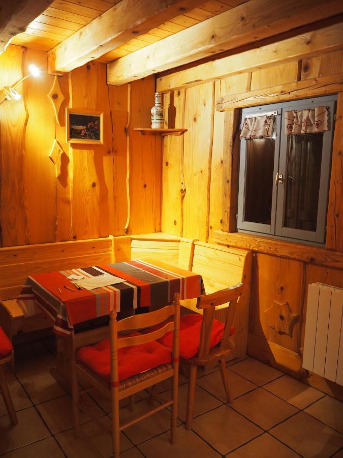 Maison d'hôtes Les Bordes De Paloumières à Val-de-Sos Extérieur photo